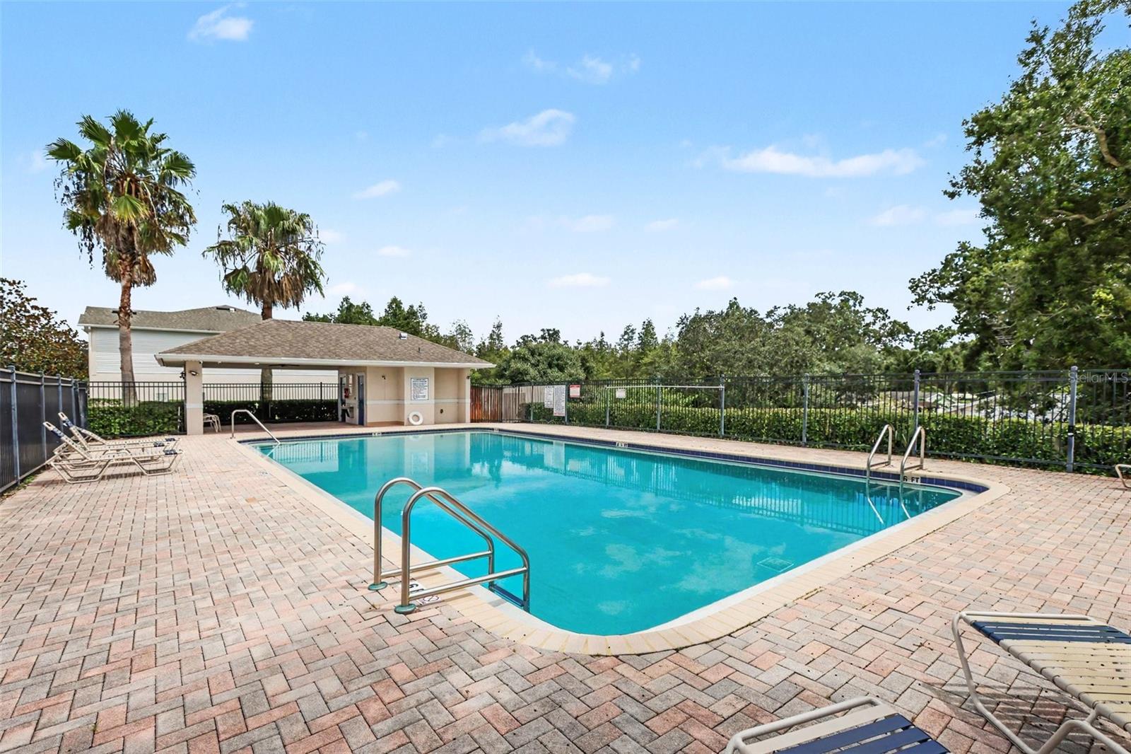 4607 ASHBURN SQUARE DR — photo 2