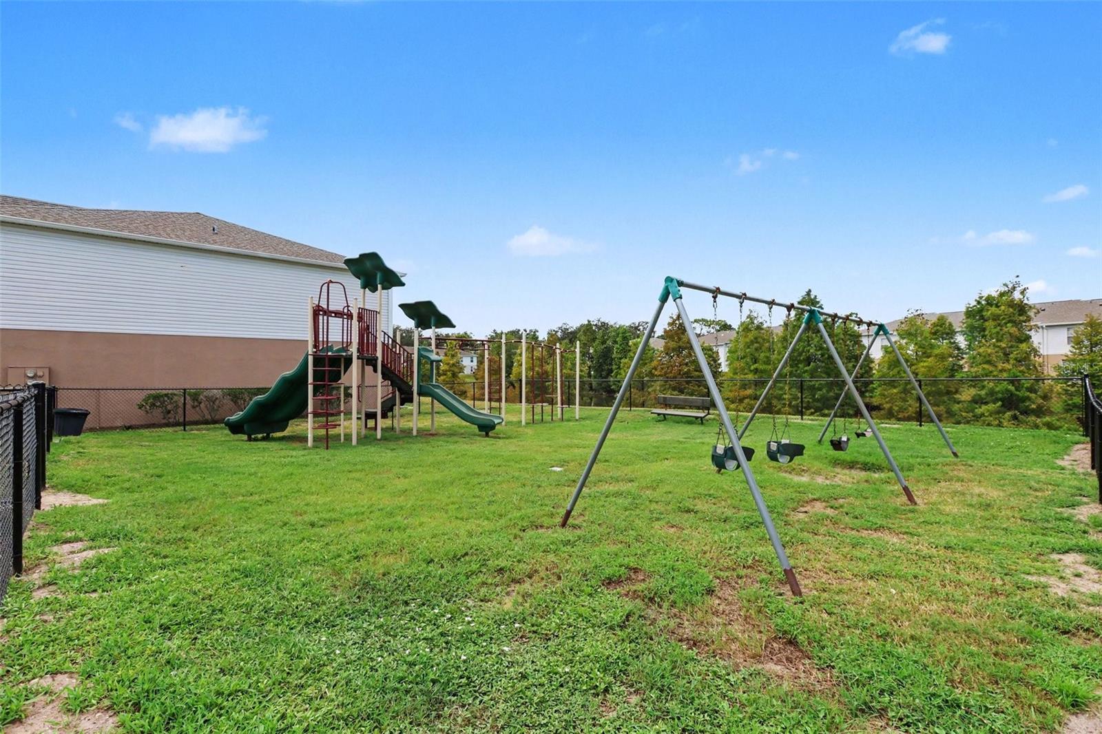 4607 ASHBURN SQUARE DR — photo 31