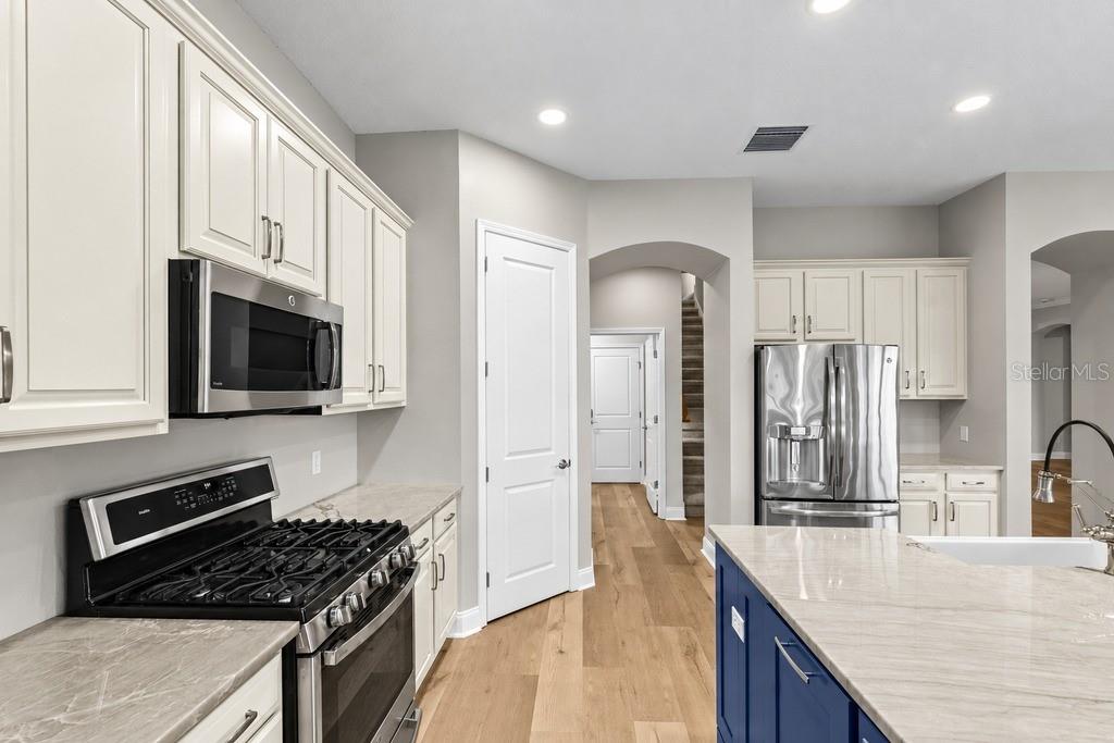 603 ISLEBAY DR — photo 29