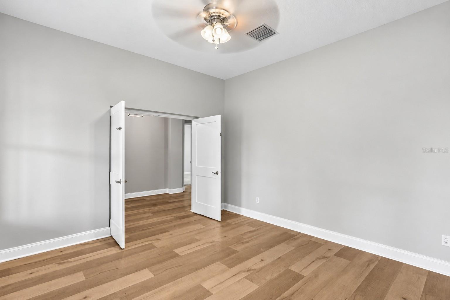 603 ISLEBAY DR — photo 15