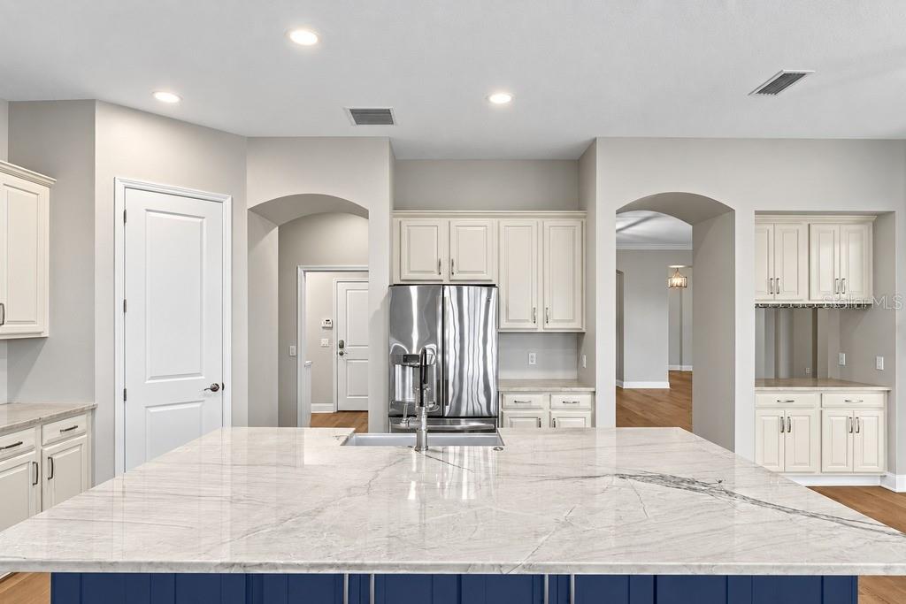 603 ISLEBAY DR — photo 32
