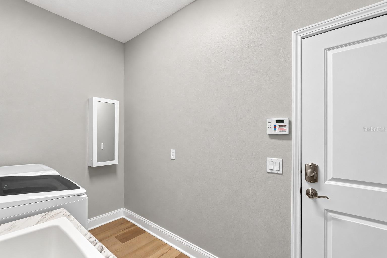 603 ISLEBAY DR — photo 56