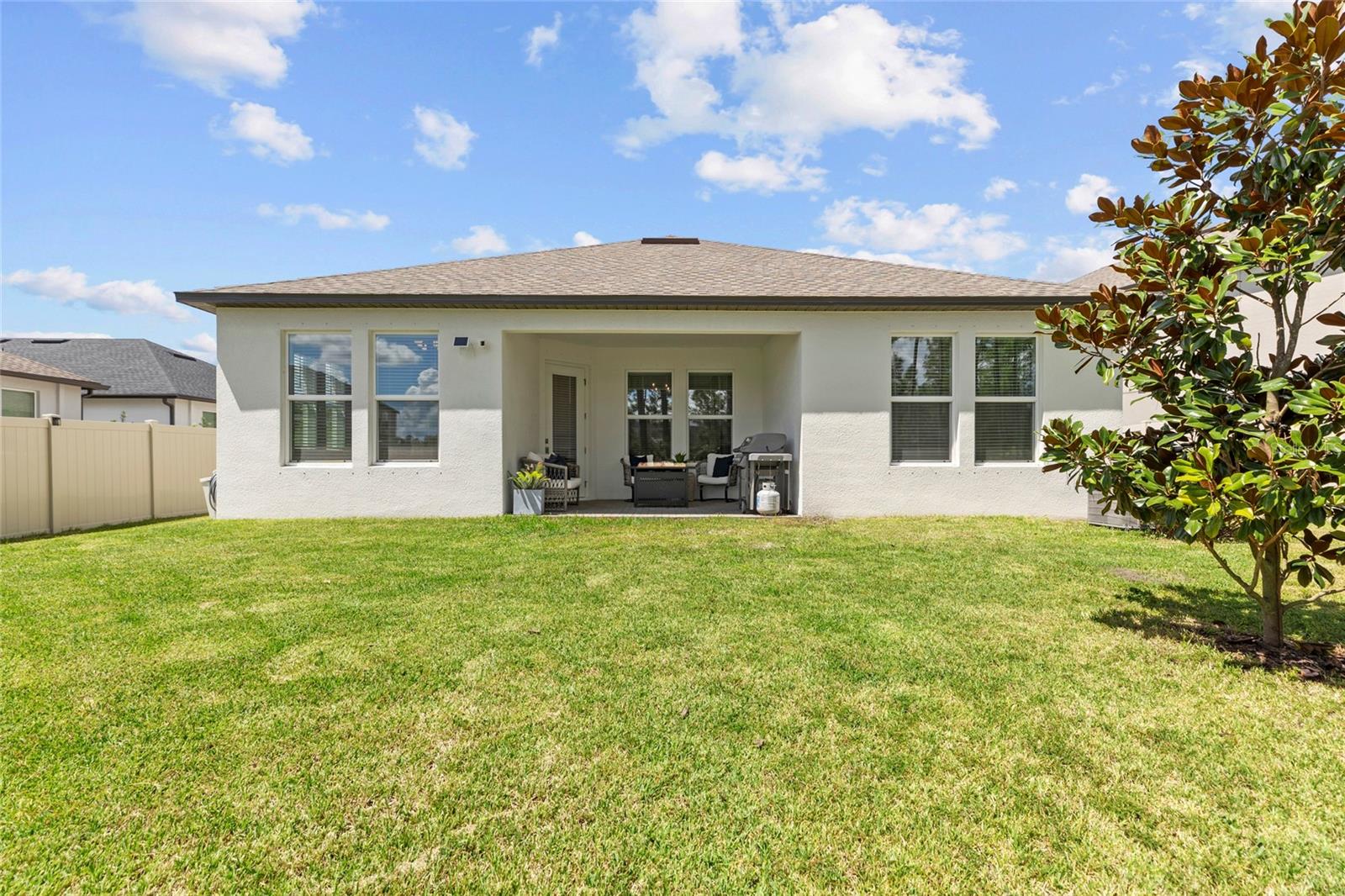 18286 SERENE LAKE LOOP — photo 38