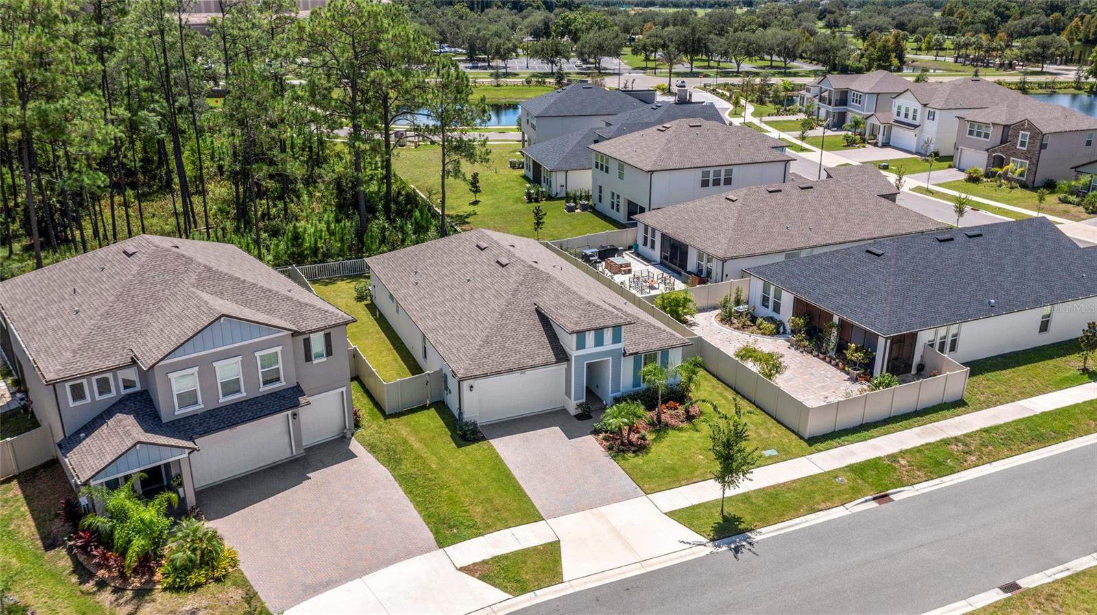 18286 SERENE LAKE LOOP — photo 44