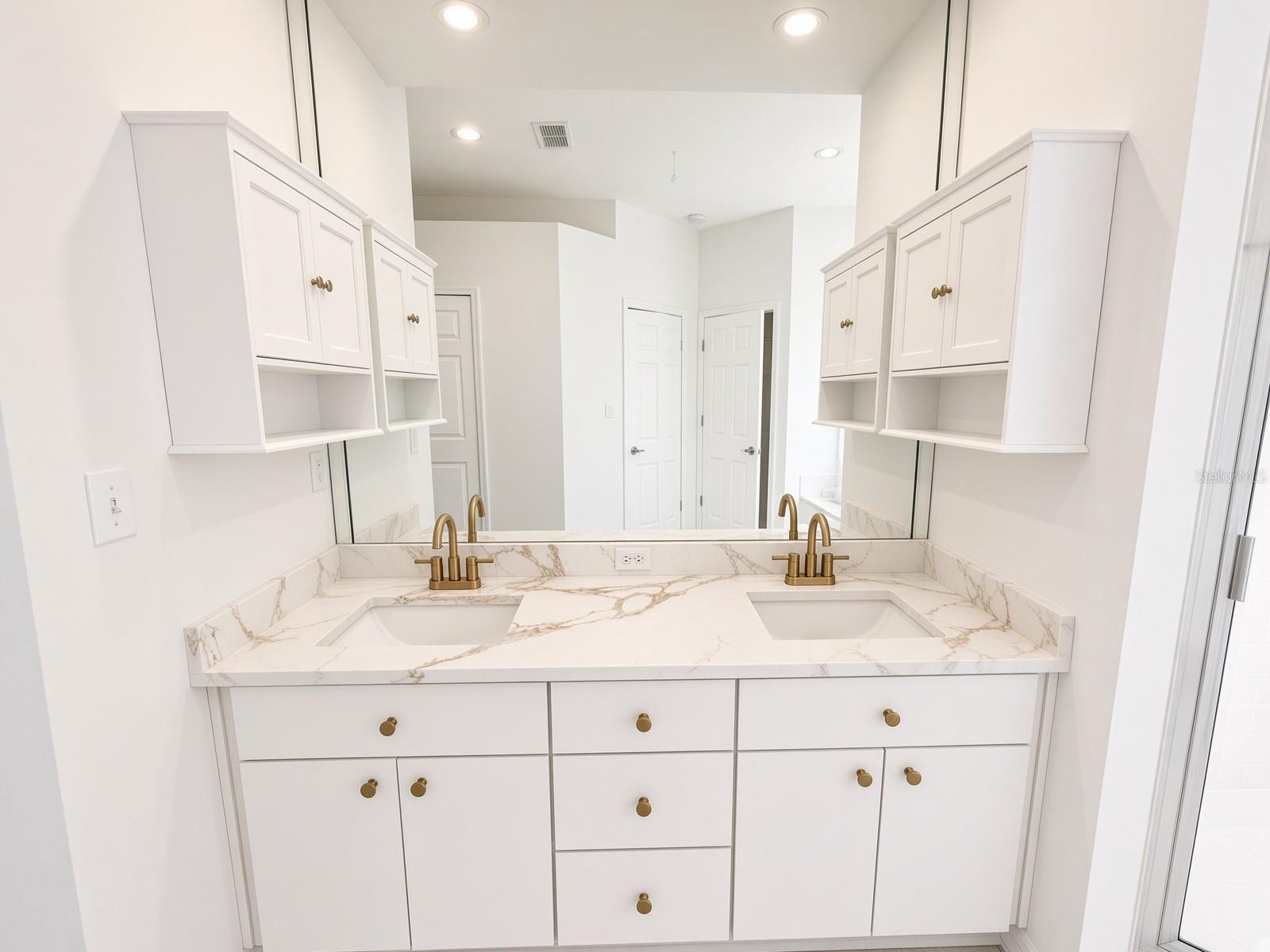 1820 S RIDGE DR — photo 21