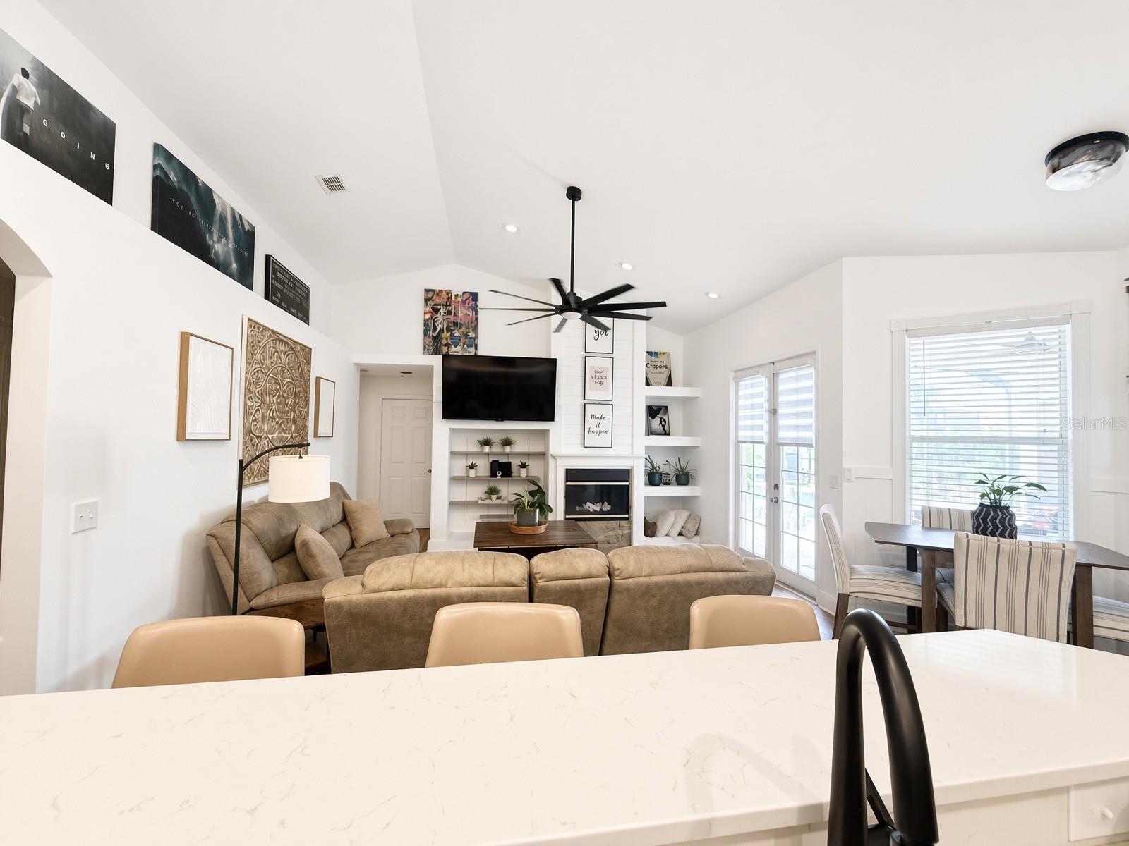 1820 S RIDGE DR — photo 11