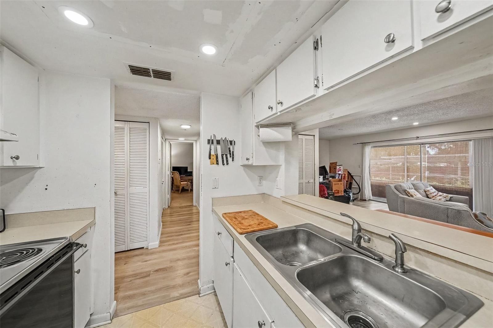 2585 COUNTRYSIDE BLVD #4108 — photo 9