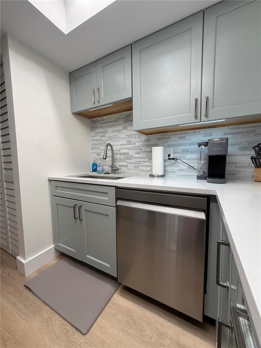 1 WINDRUSH BLVD #81 — photo 14