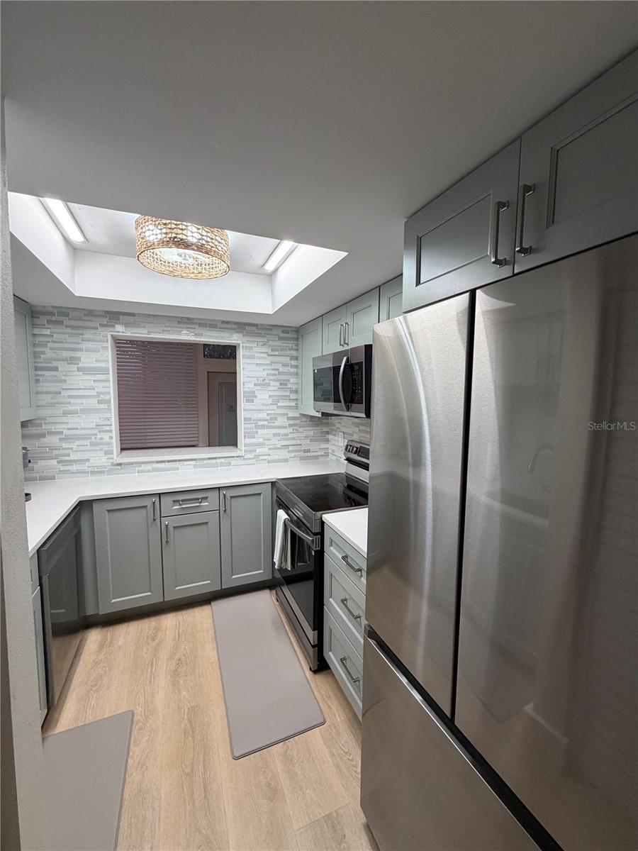 1 WINDRUSH BLVD #81 — photo 8