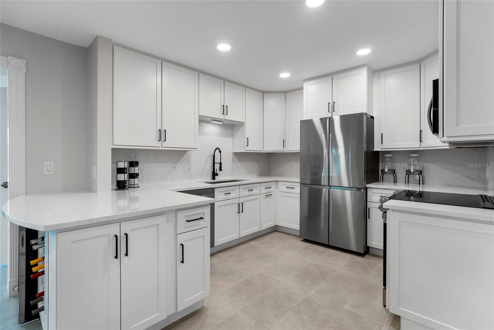 227 HOWARD DR — photo 10