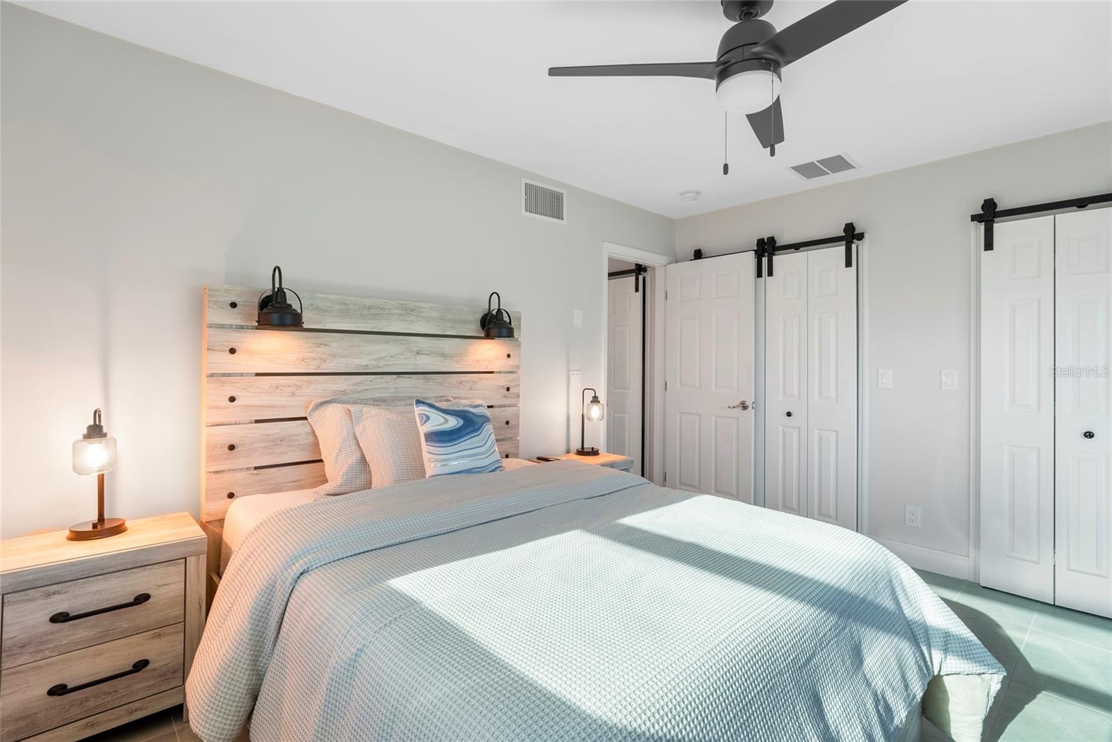 227 HOWARD DR — photo 24