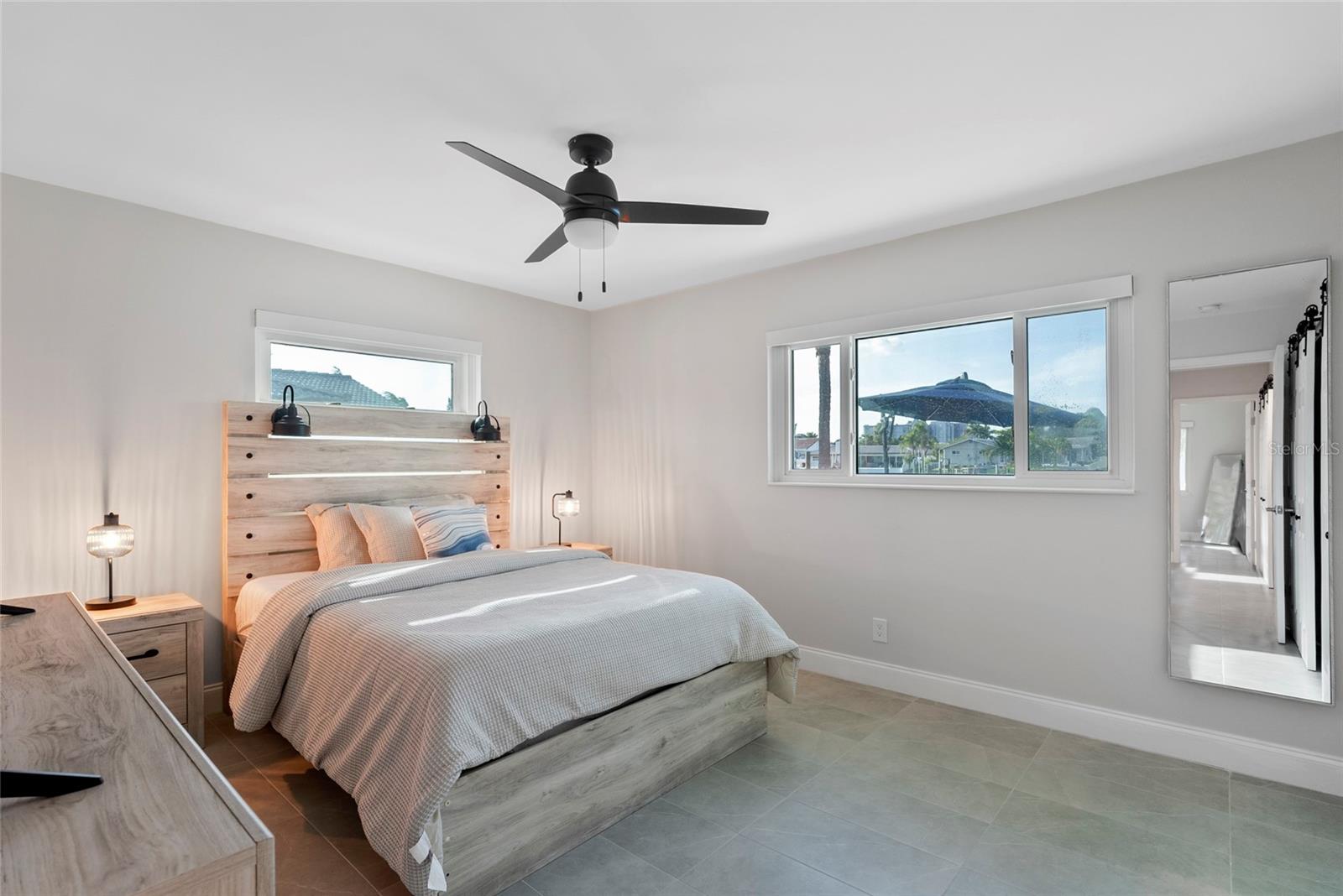 227 HOWARD DR — photo 25