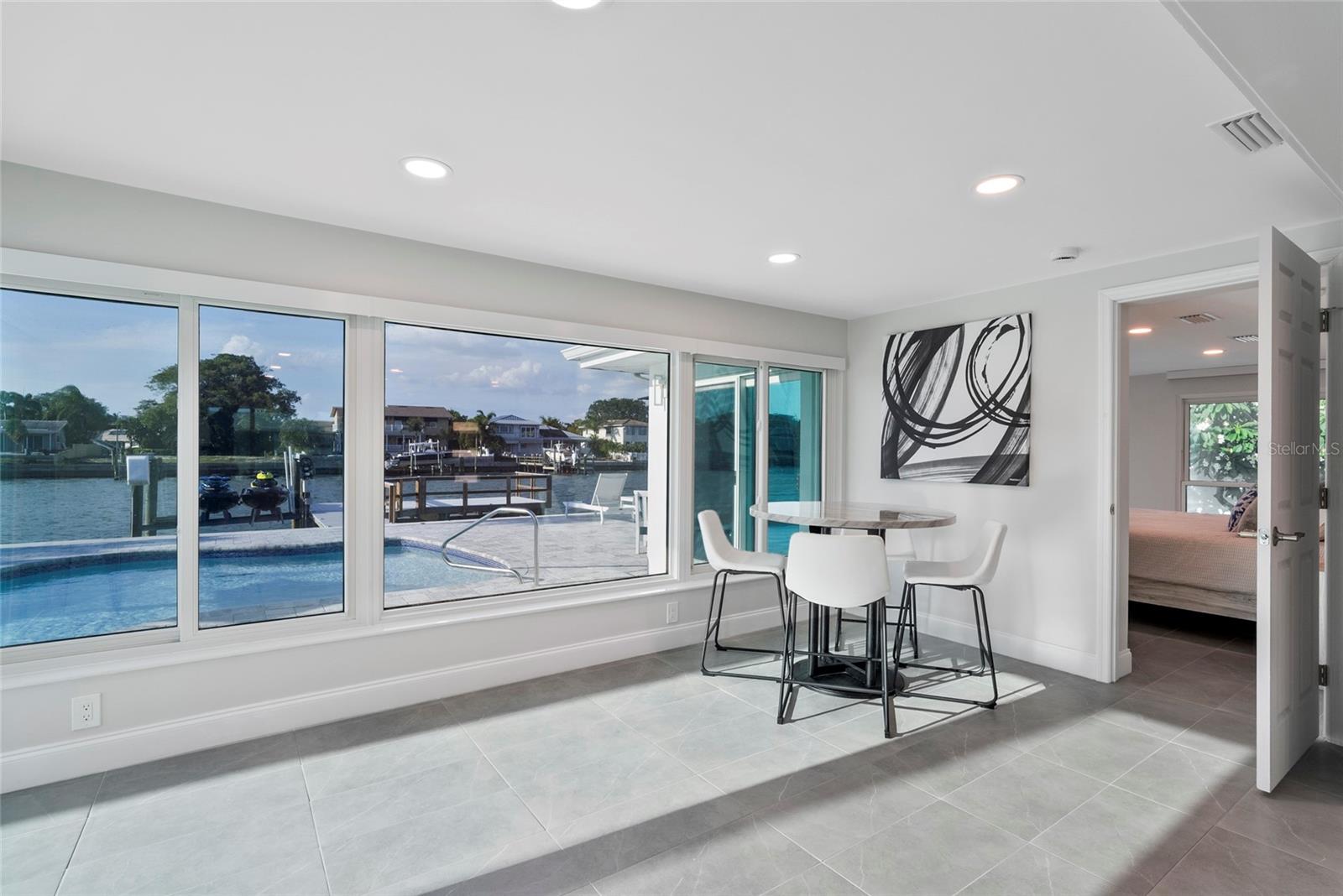 227 HOWARD DR — photo 13