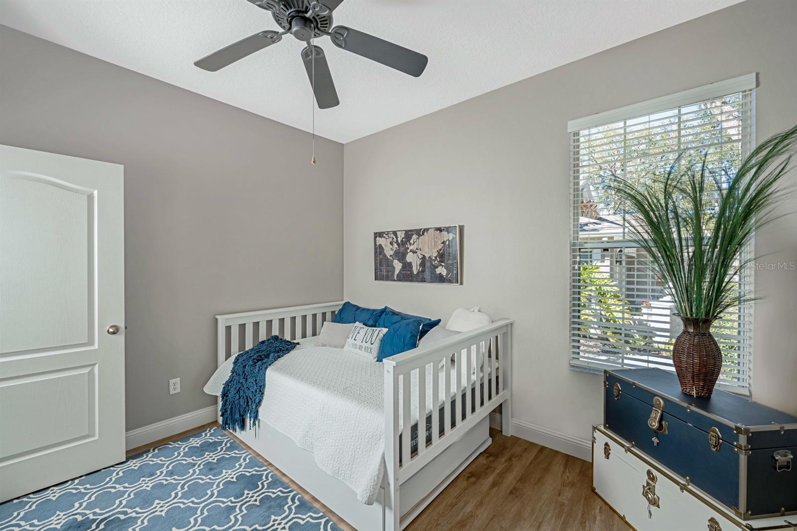 5911 PHOEBENEST DR — photo 15