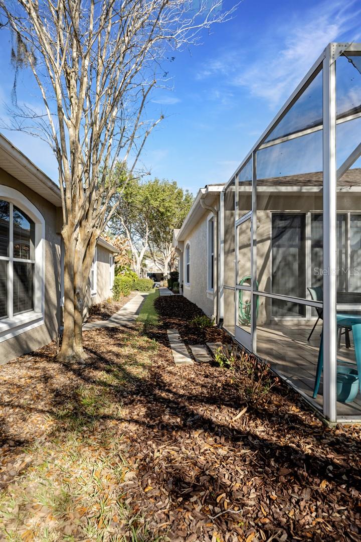 5911 PHOEBENEST DR — photo 42
