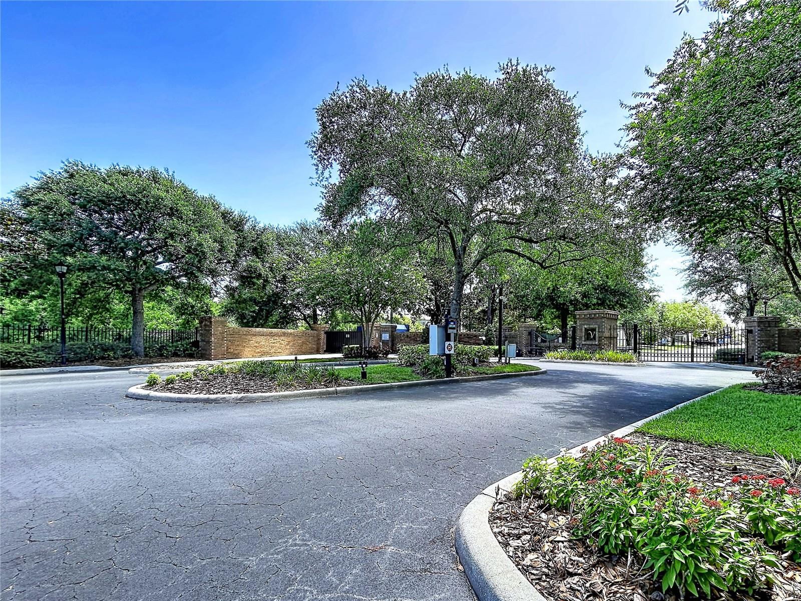 4842 BARNSTEAD DR — photo 32