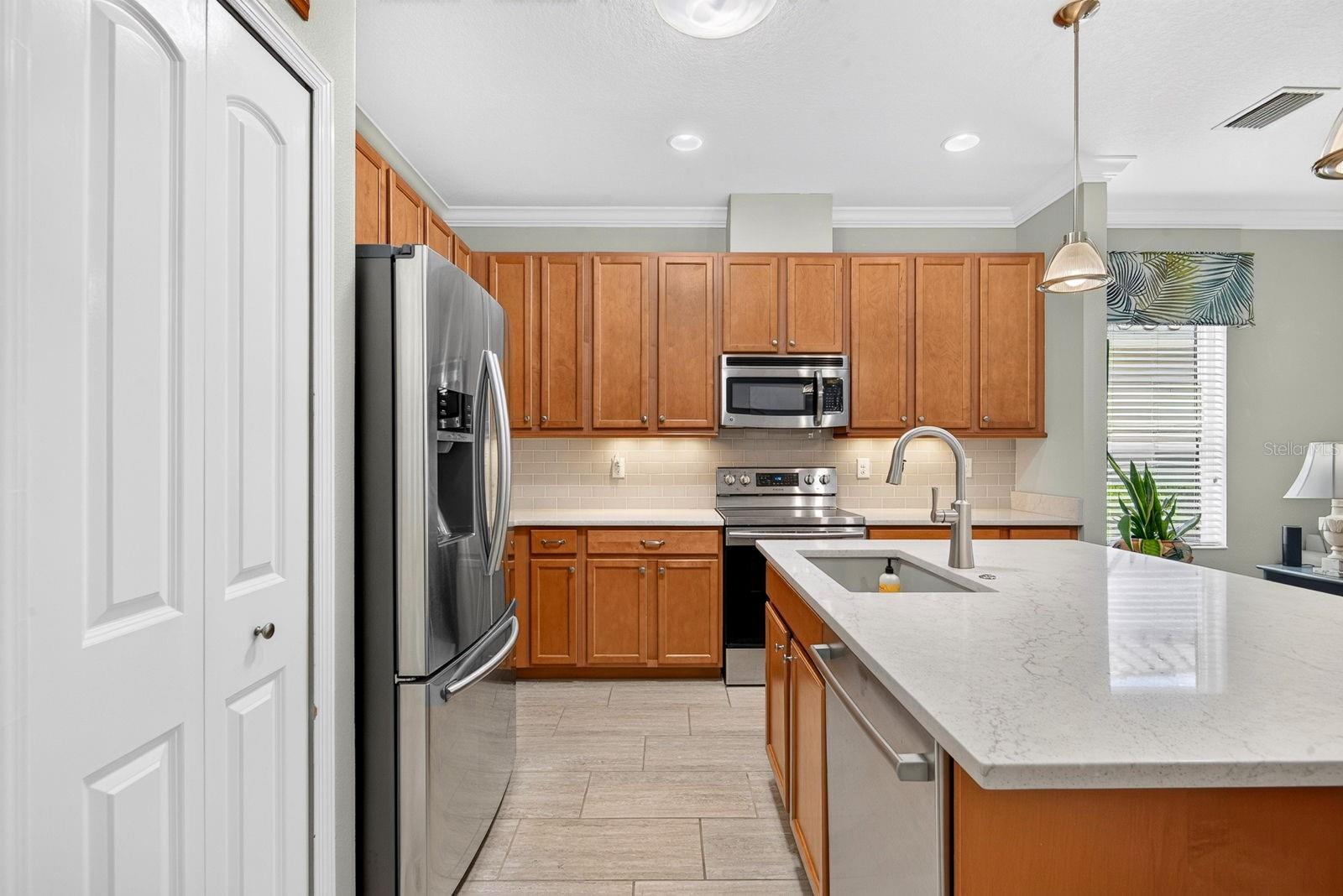 6905 VISTA BELLA DR — photo 16
