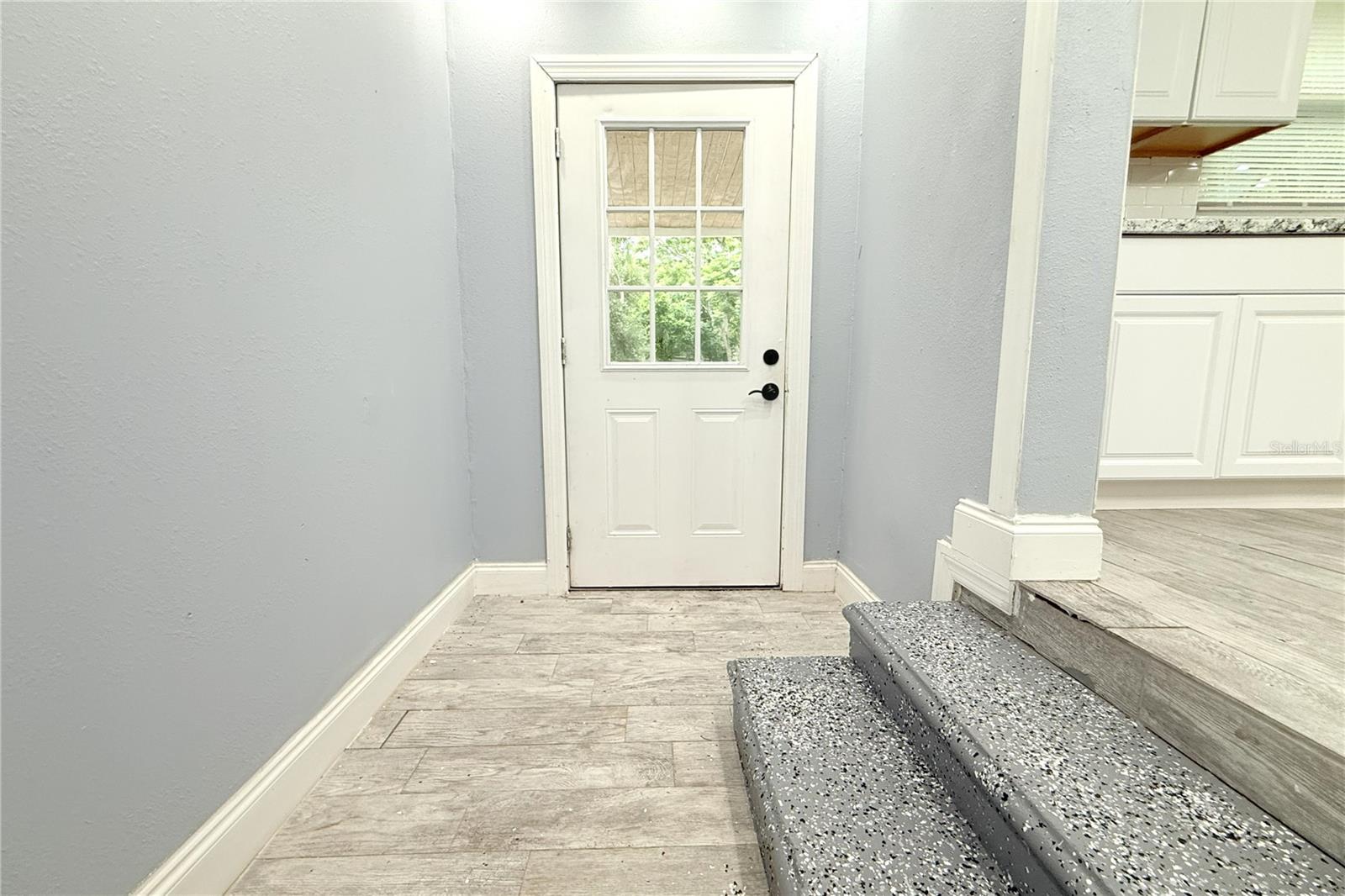 6934 AZLEE AVE — photo 10