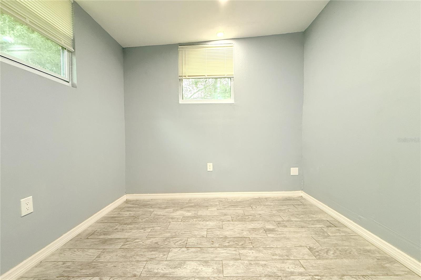 6934 AZLEE AVE — photo 24