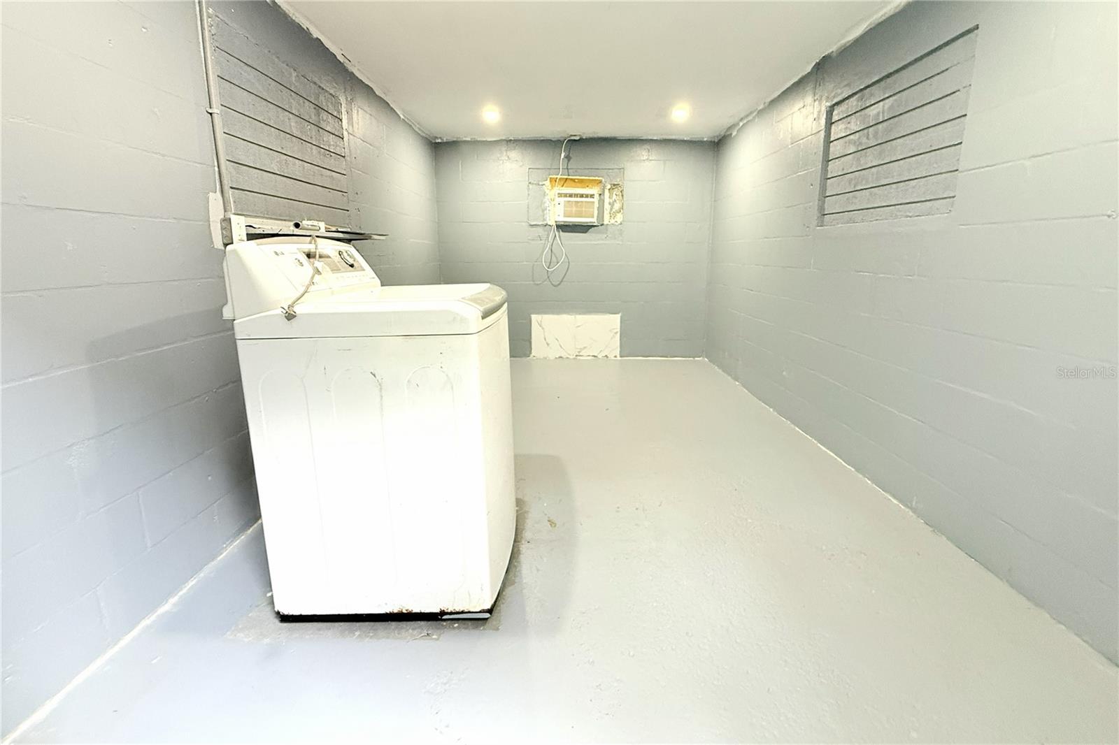 6934 AZLEE AVE — photo 48
