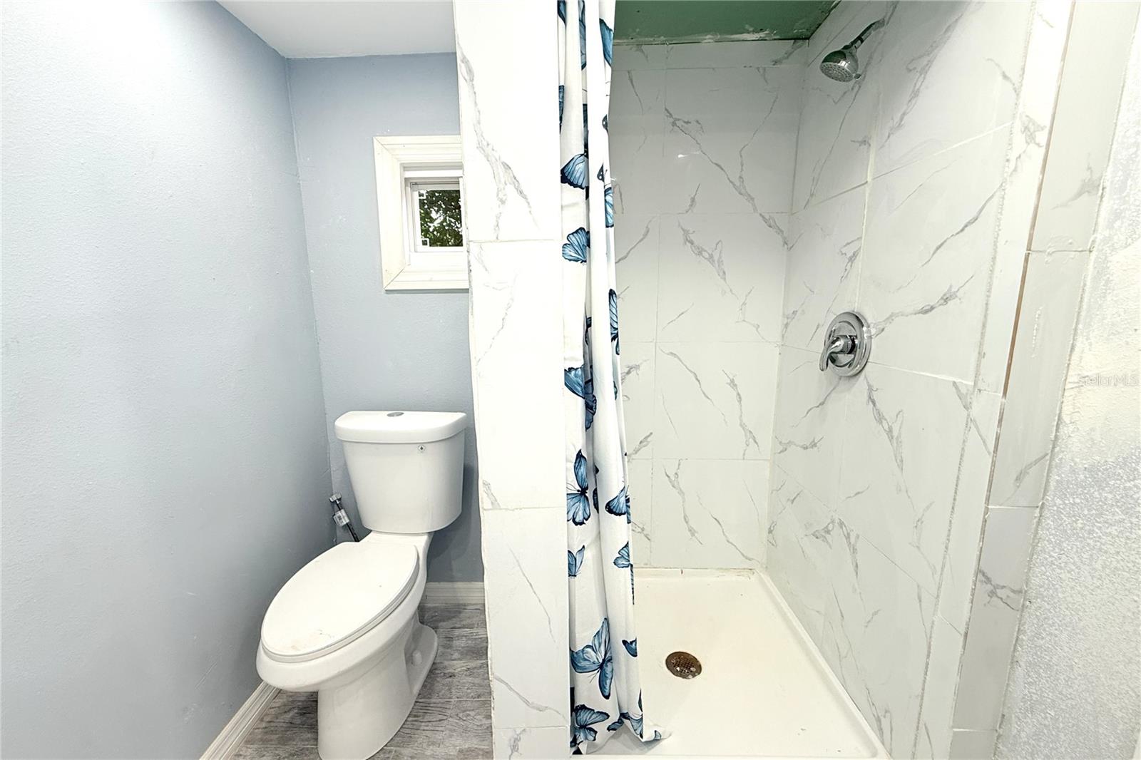 6934 AZLEE AVE — photo 28