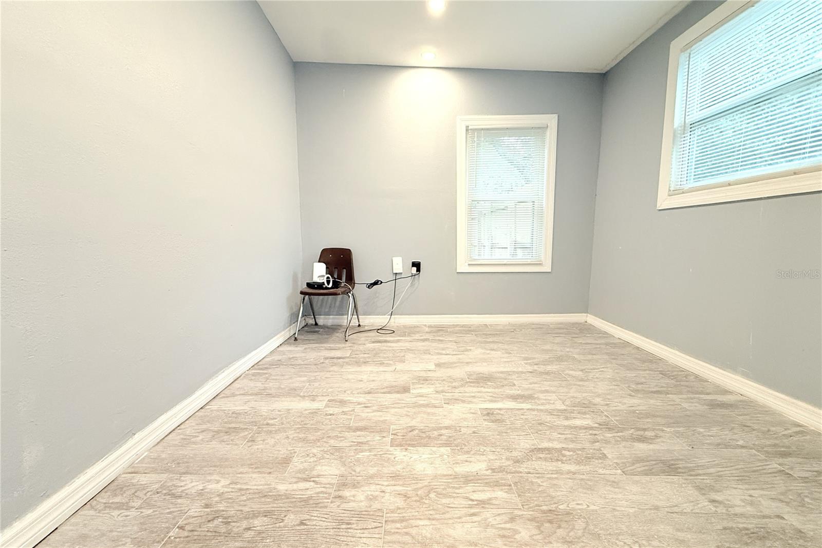 6934 AZLEE AVE — photo 22