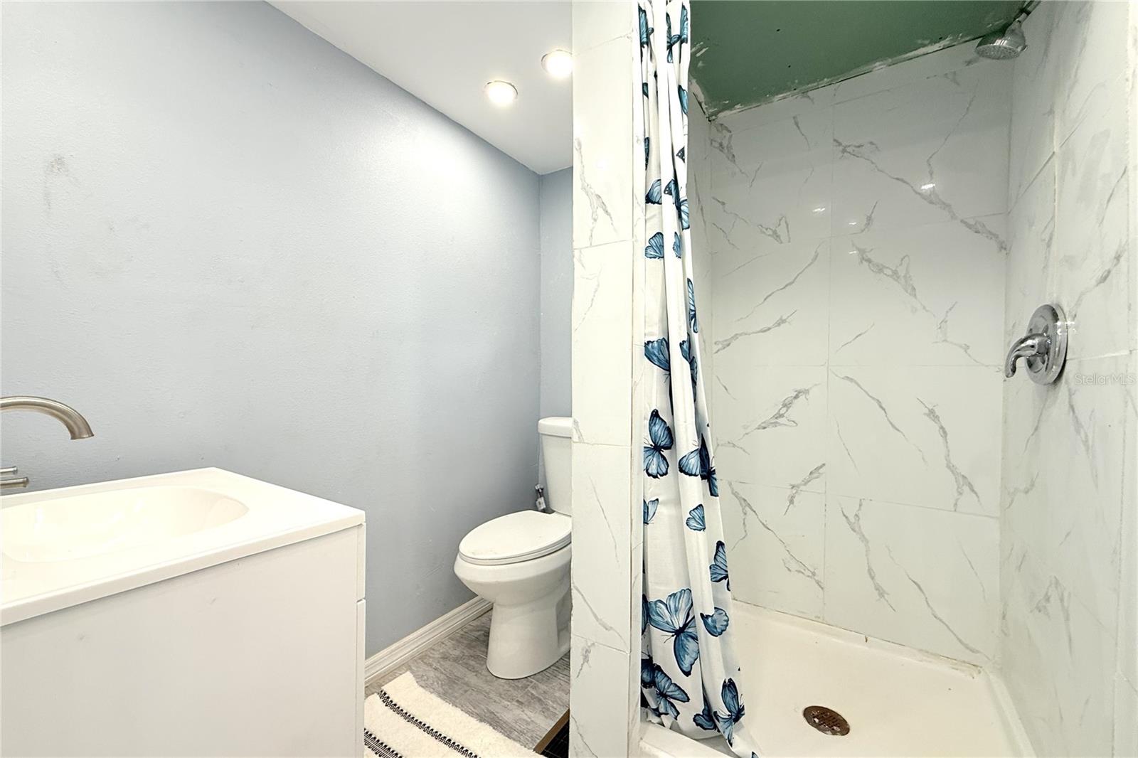 6934 AZLEE AVE — photo 29