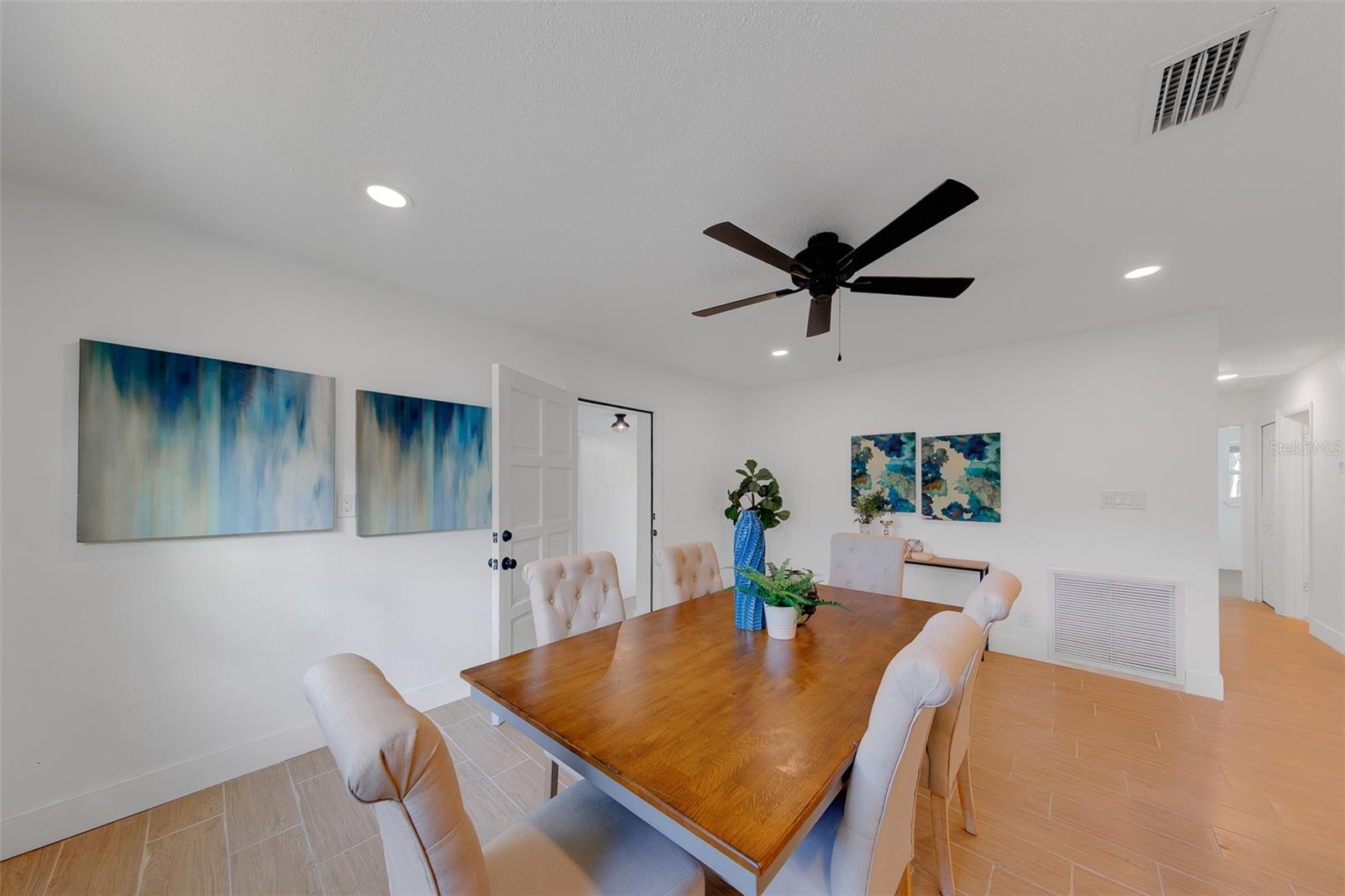 8122 LARK ST — photo 23