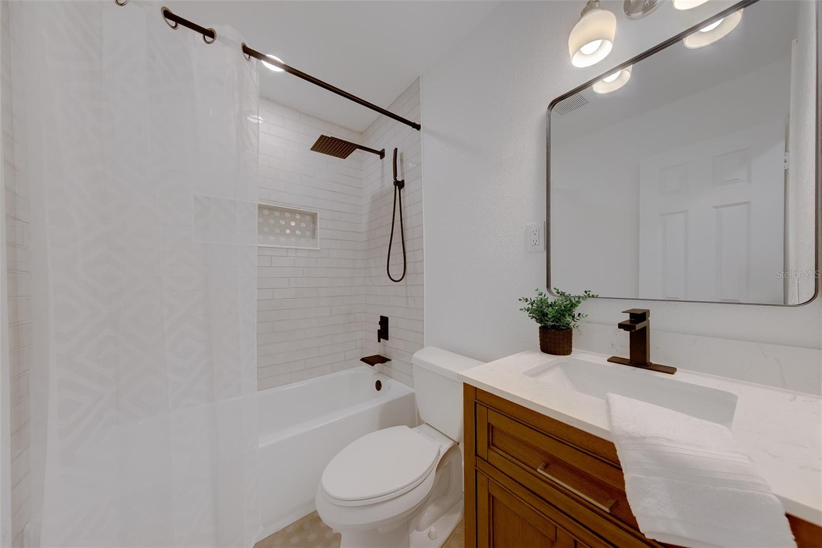 8122 LARK ST — photo 24