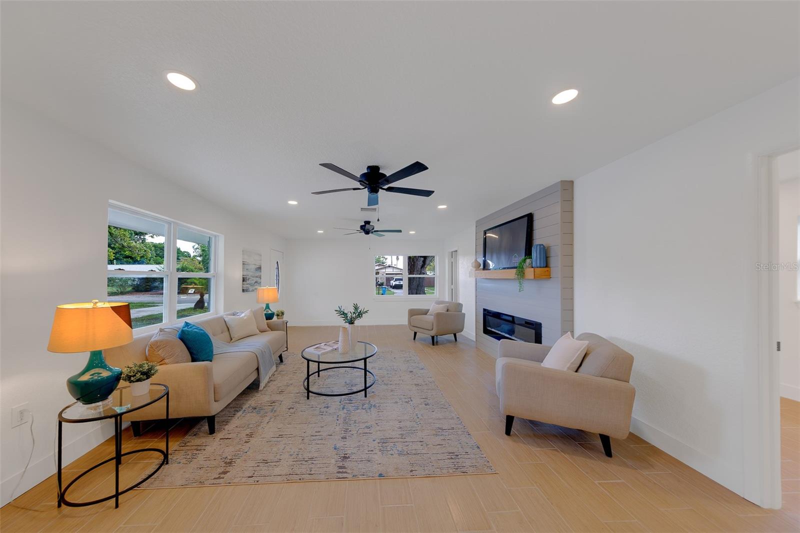 8122 LARK ST — photo 9