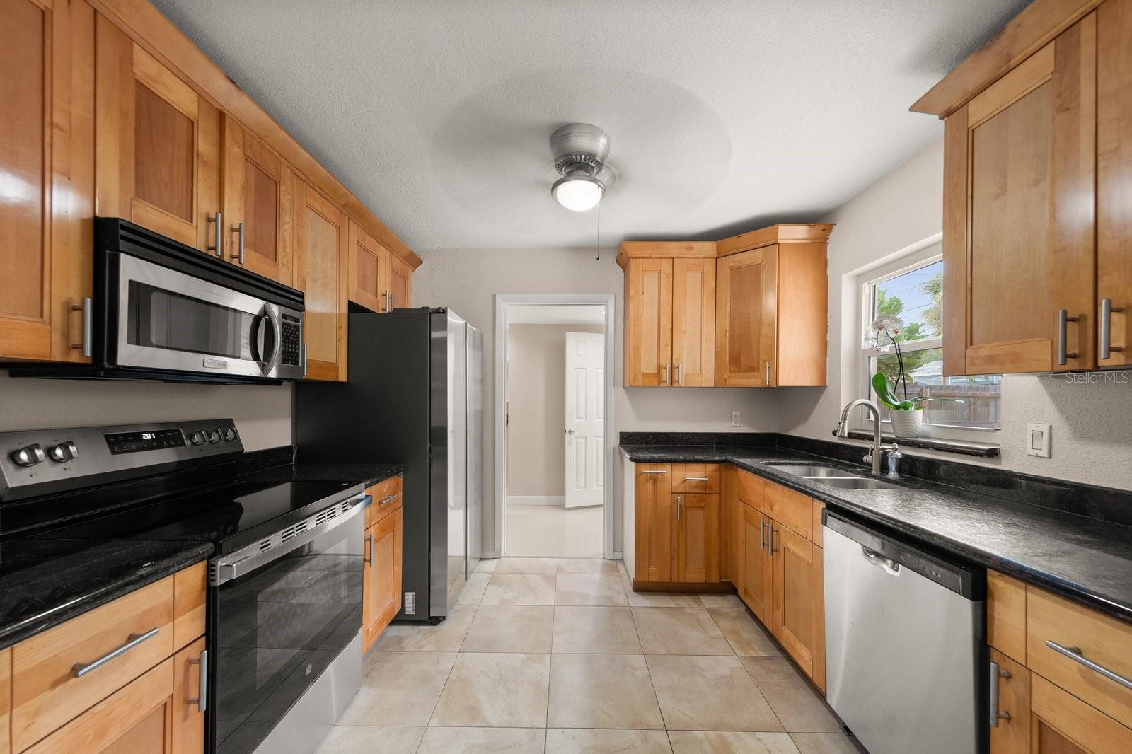 3531 FLORAL DR SE — photo 11