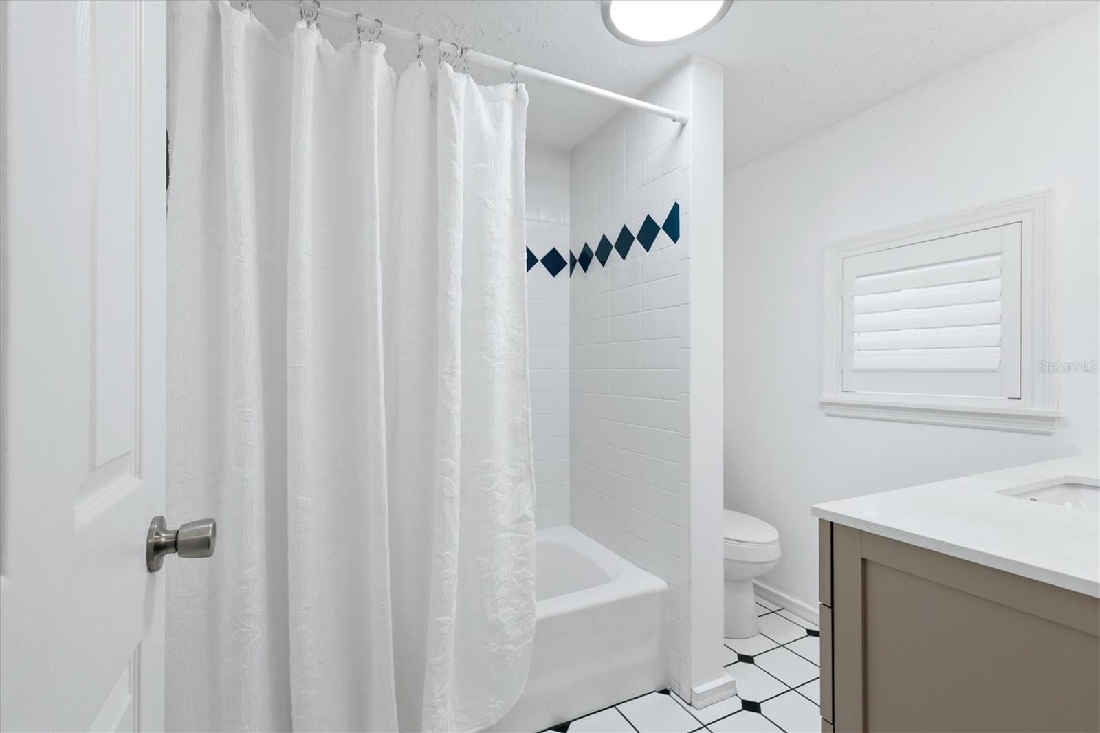 2520 HUNTINGTON AVE — photo 19