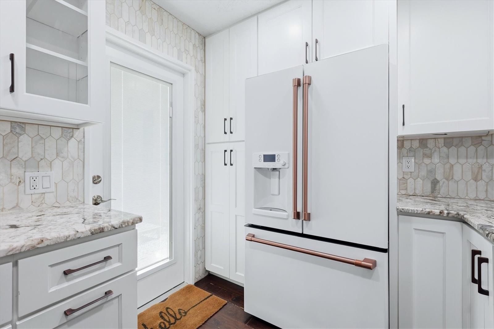 2520 HUNTINGTON AVE — photo 6