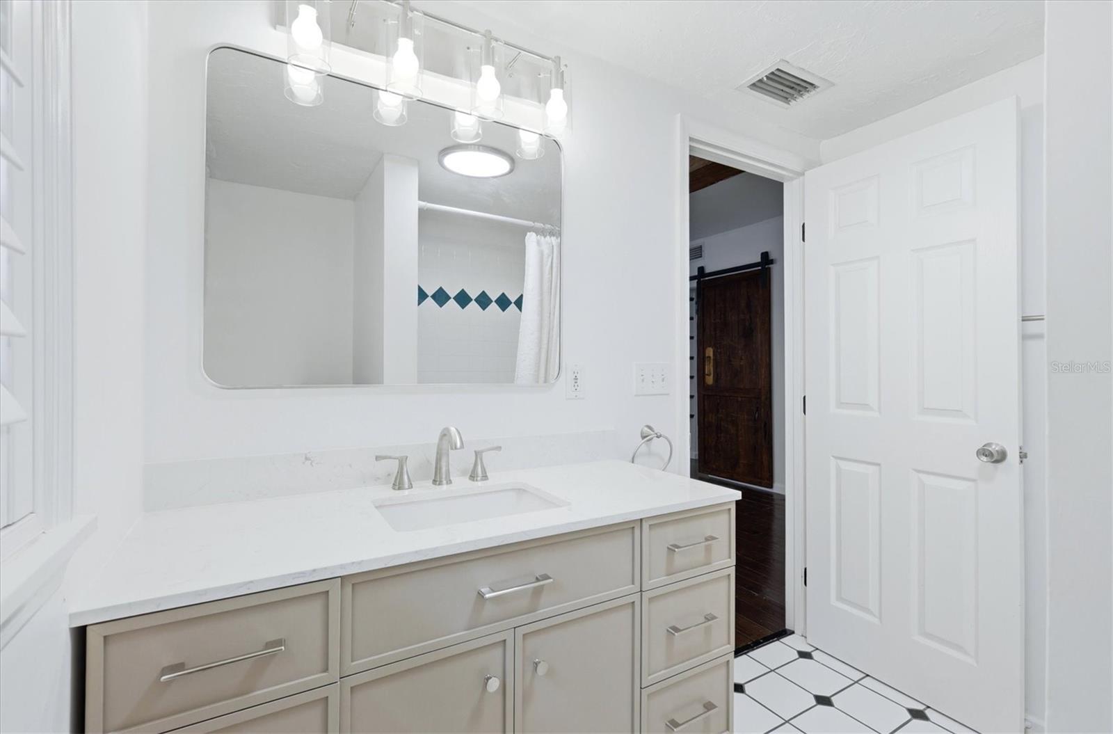 2520 HUNTINGTON AVE — photo 20