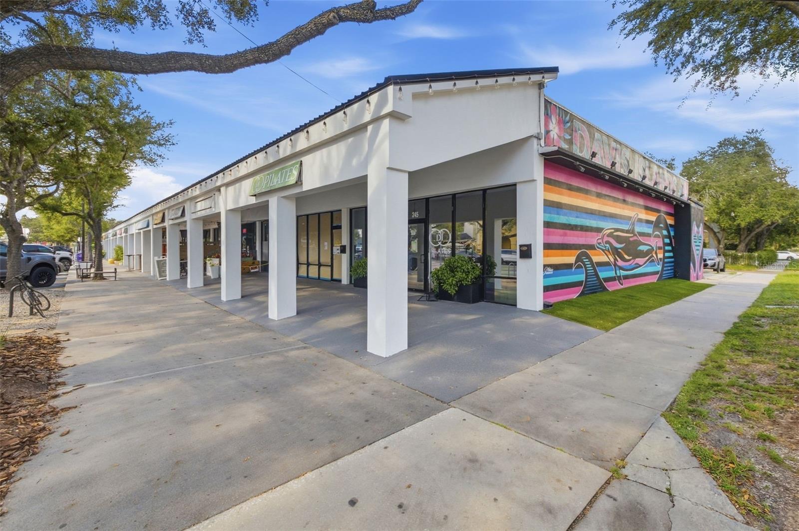 615 E DAVIS BLVD — photo 50