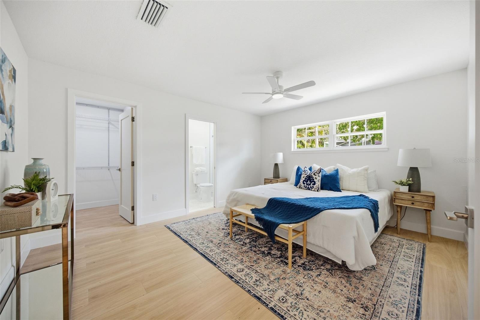615 E DAVIS BLVD — photo 23