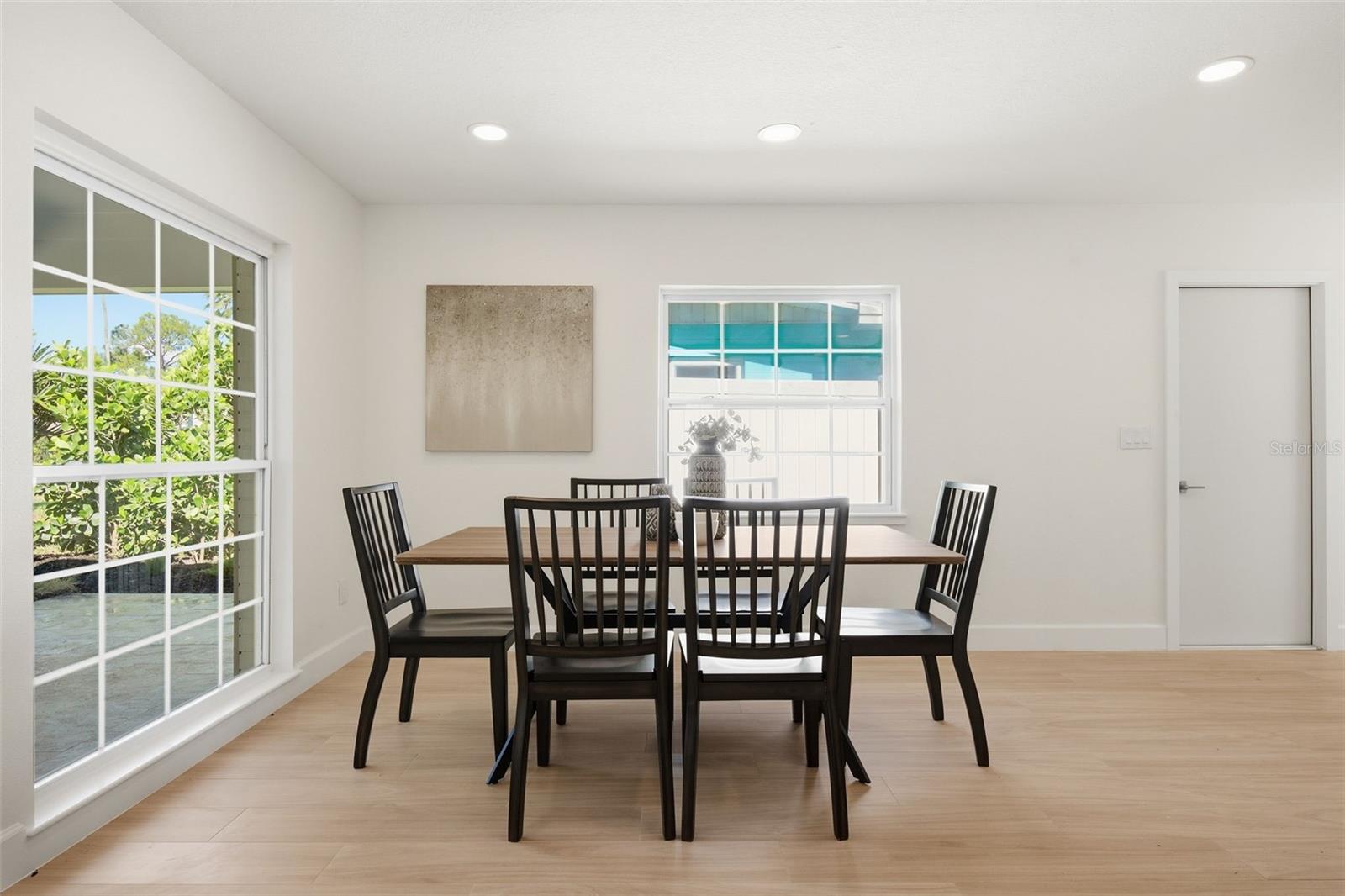 615 E DAVIS BLVD — photo 13