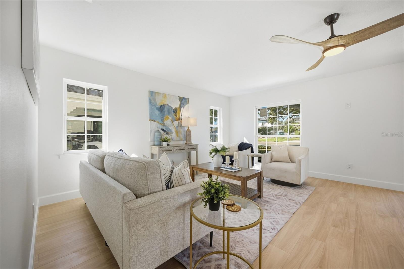 615 E DAVIS BLVD — photo 5