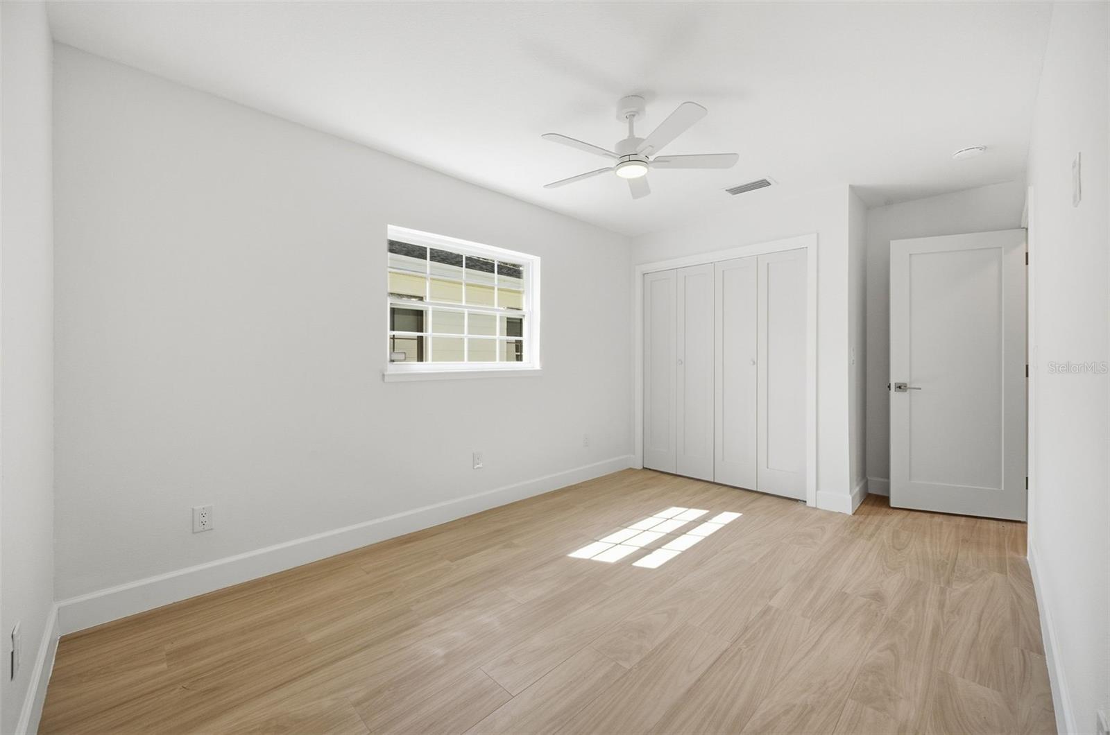 615 E DAVIS BLVD — photo 20