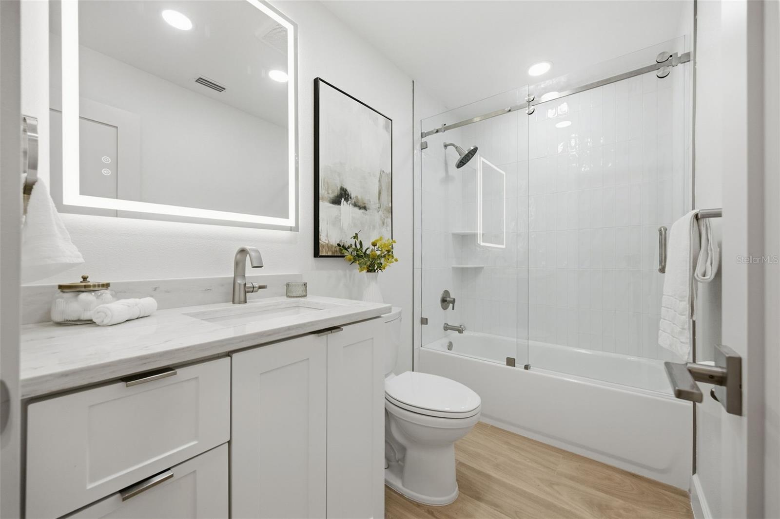 615 E DAVIS BLVD — photo 25