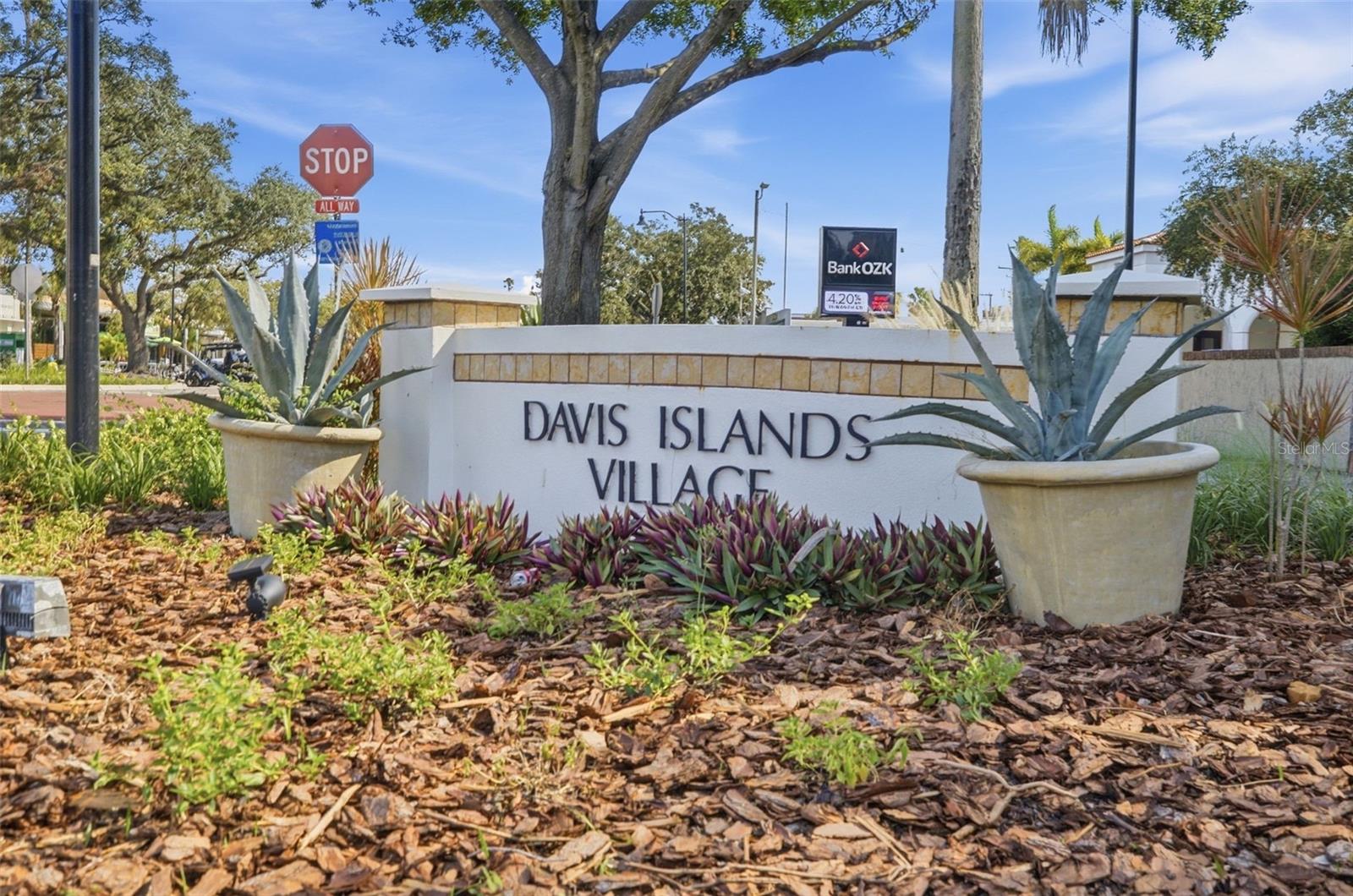 615 E DAVIS BLVD — photo 70