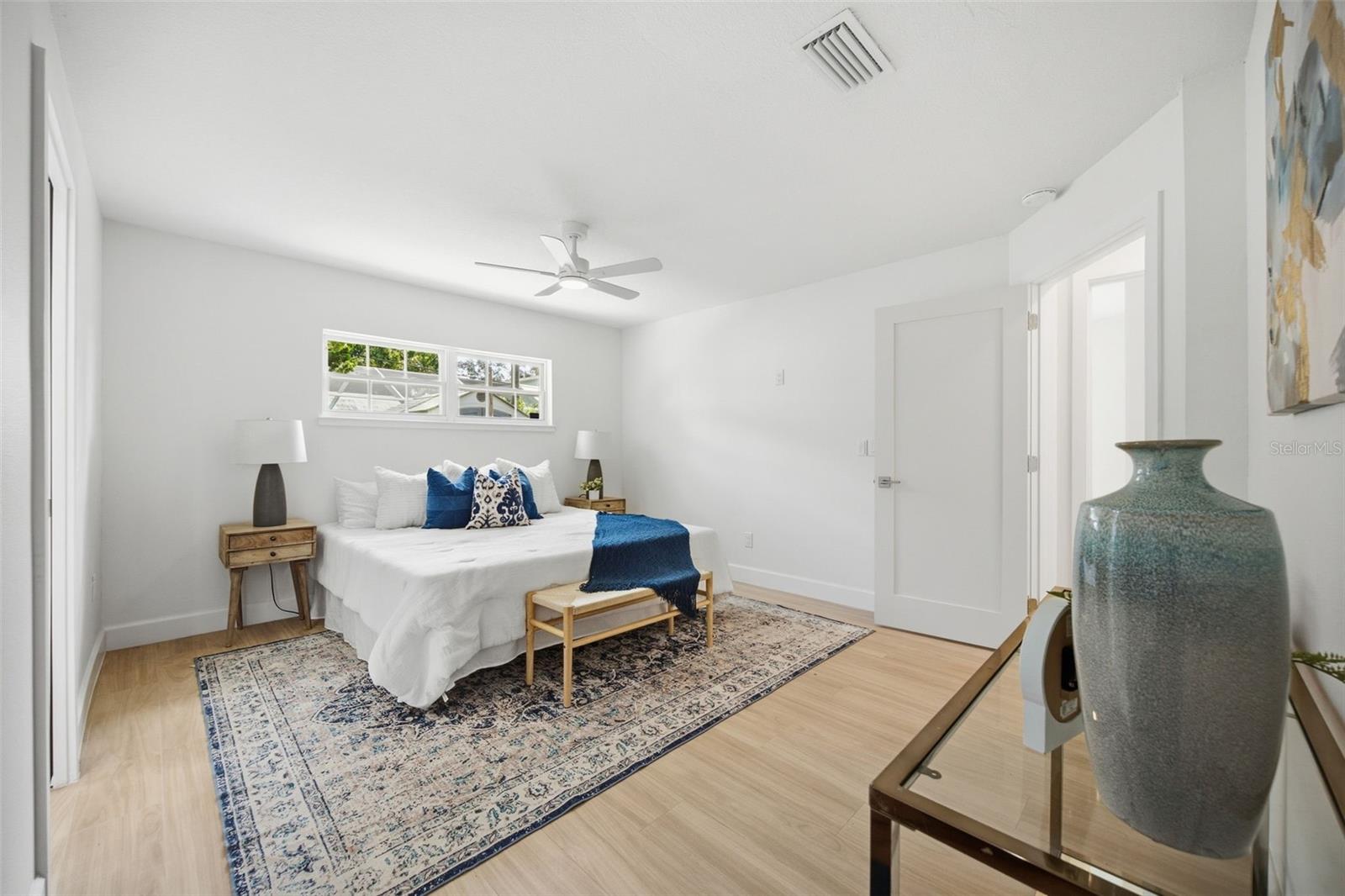 615 E DAVIS BLVD — photo 22