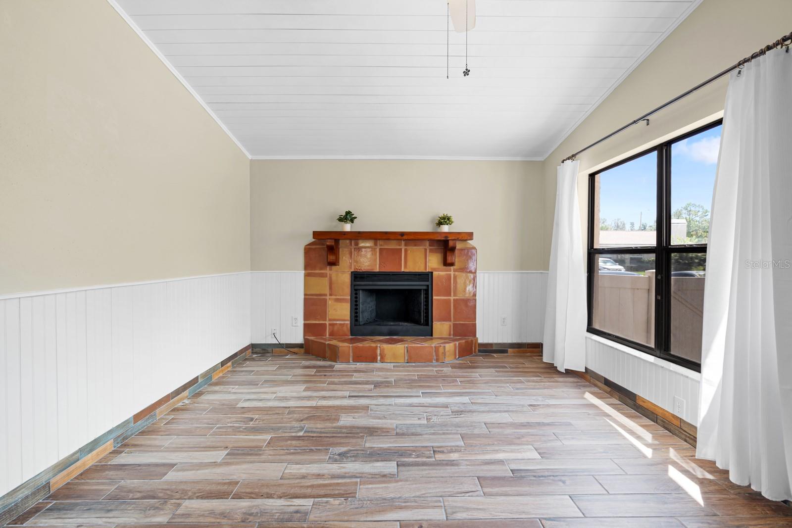1205 MOHRLAKE DR — photo 5
