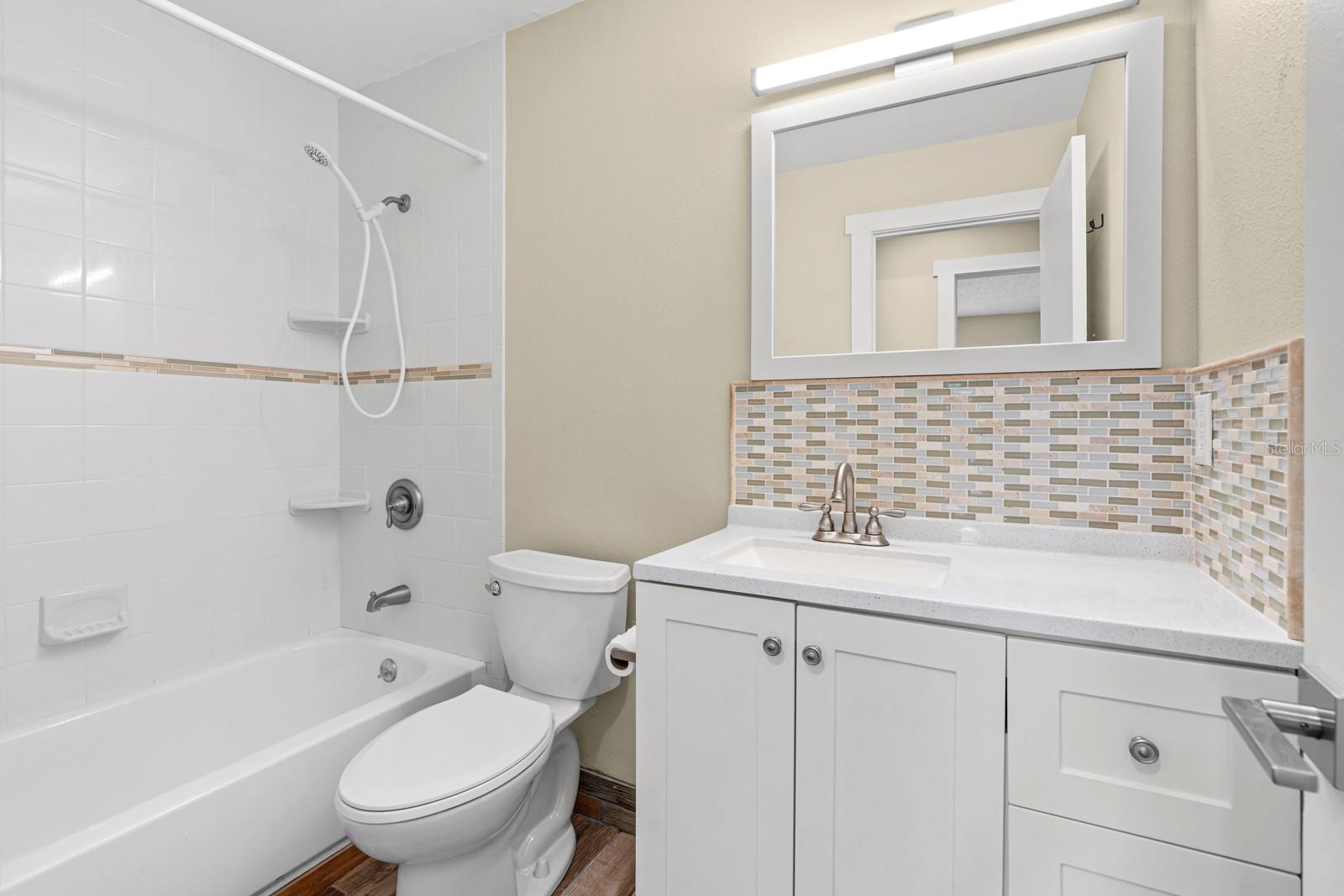 1205 MOHRLAKE DR — photo 16