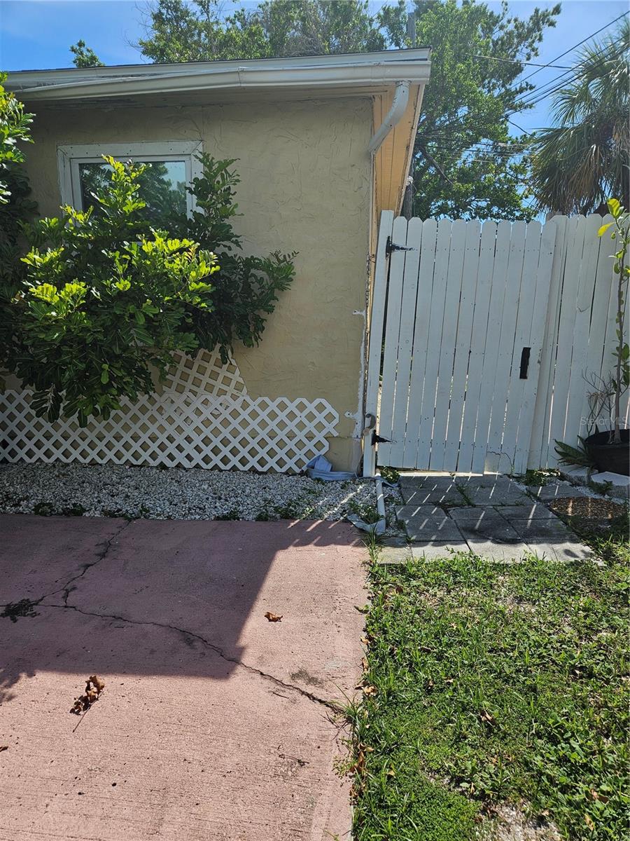7810 BOCA CIEGA DR — photo 2