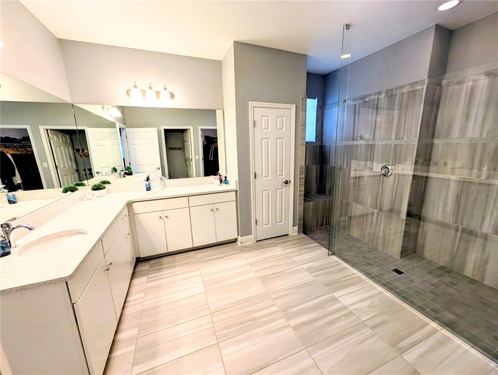 4844 ANTRIM DR — photo 17