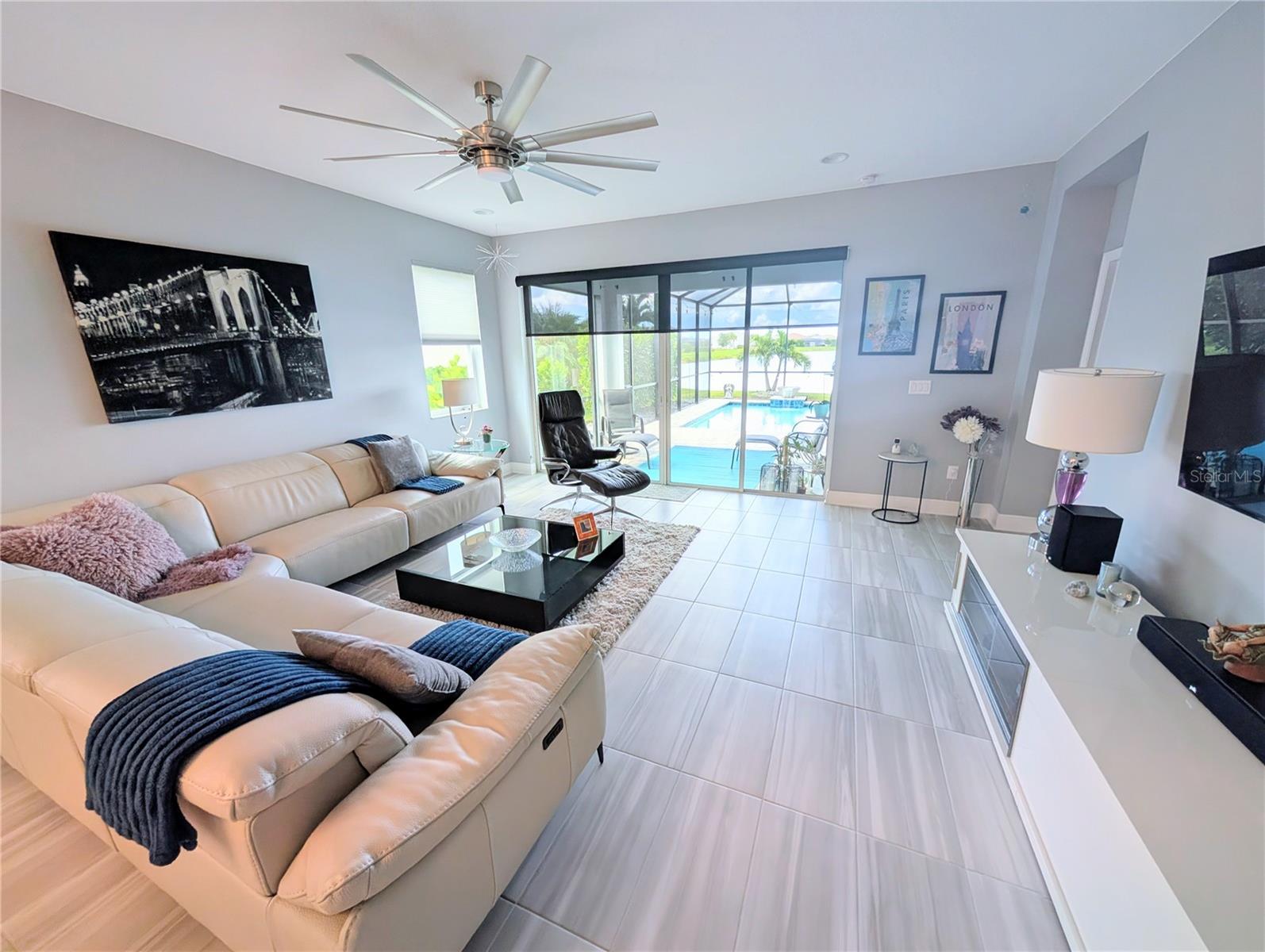 4844 ANTRIM DR — photo 9