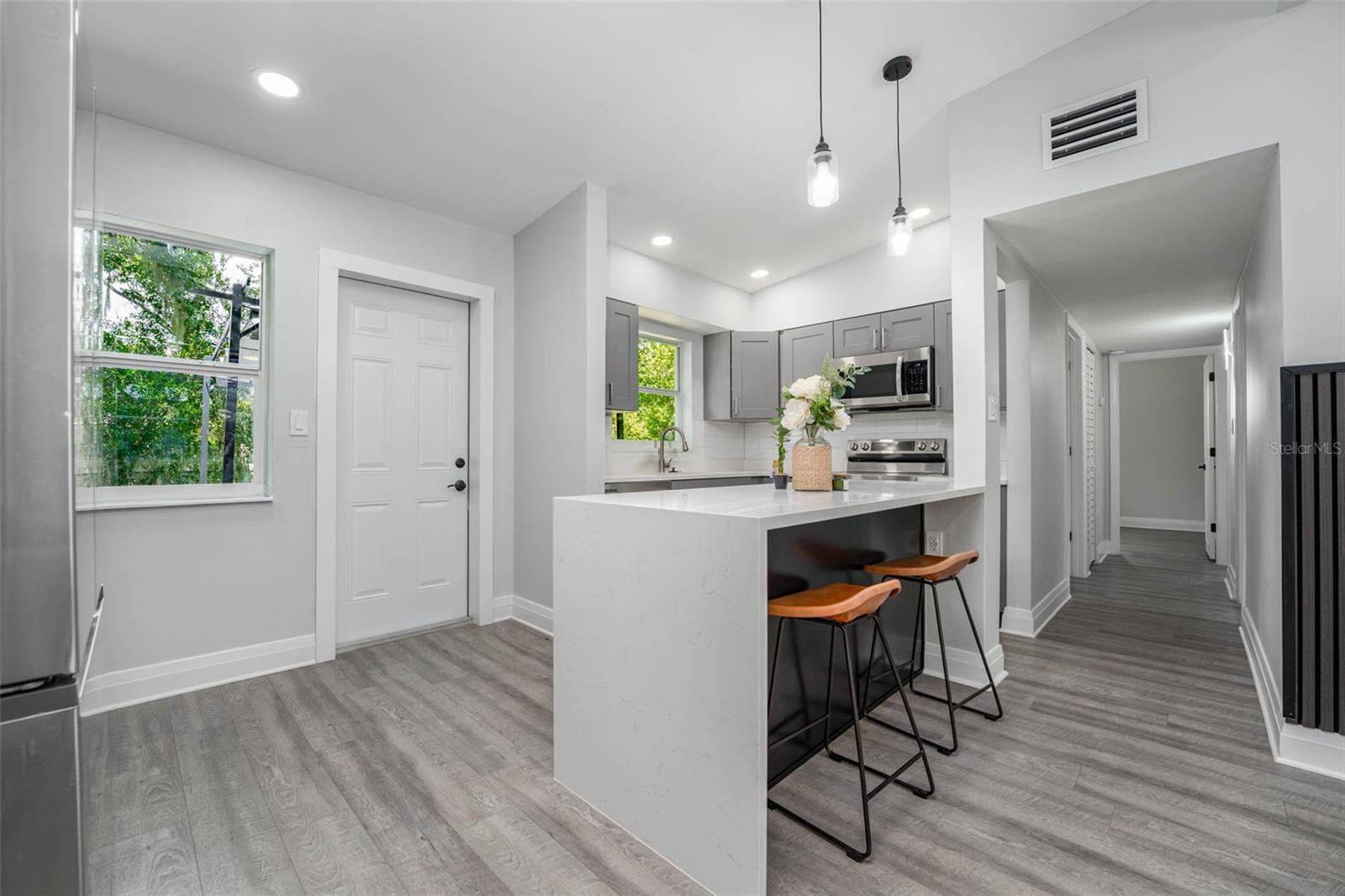 3018 E NORFOLK ST — photo 6