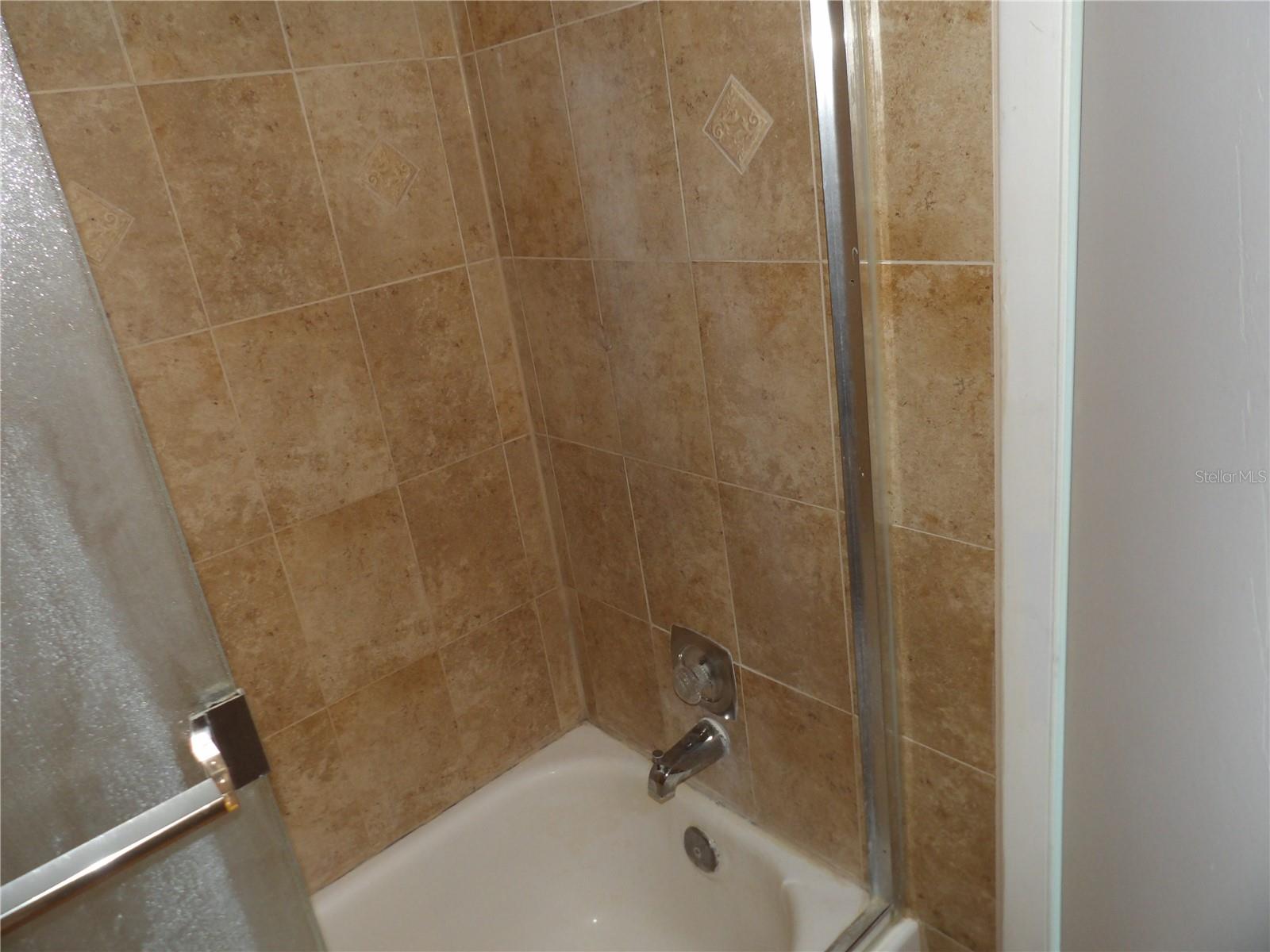 3300 COVE CAY DR #6G — photo 14