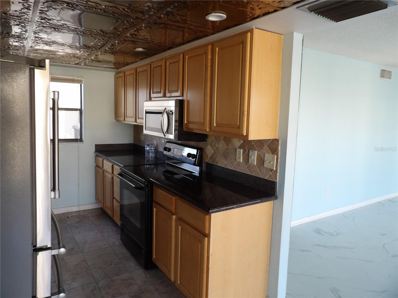 3300 COVE CAY DR #6G — photo 4